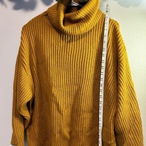 NWOT Topshop mustard turtleneck small size 6-8